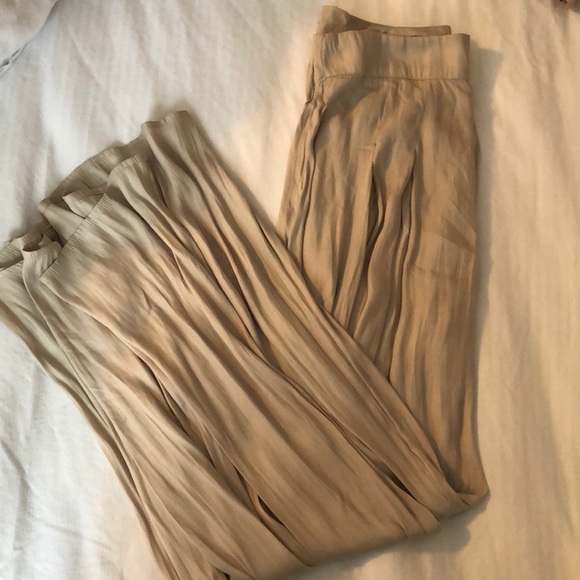 Abercrombie and Fitch silk wide leg pants - Picture 2 of 2